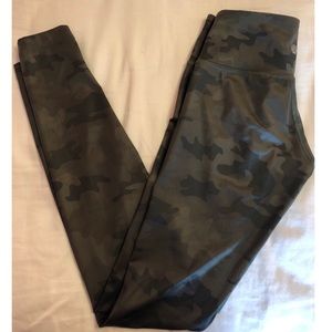 Lululemon green camouflage tights